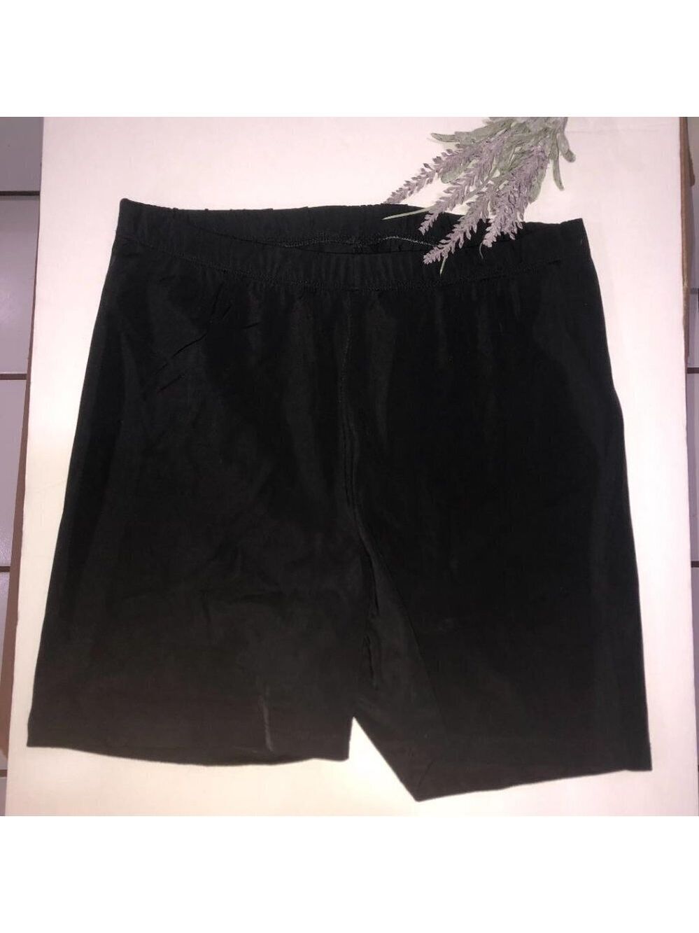 5 for $10 Ladies Always for Me shorts Size 1X